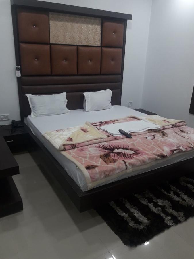 City Surya Hotell Gaya Eksteriør bilde